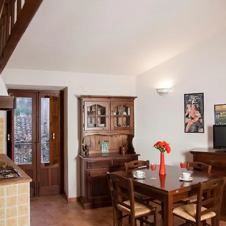 Mirose's Apartment *